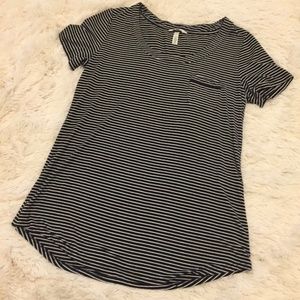 SOMA Striped Pocket Thin Lightweight A-Line Top